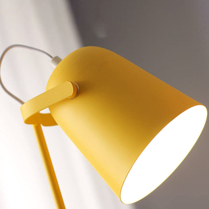 LED-bordlampe med touchfunktion | Skandinavisk design med stativfod
