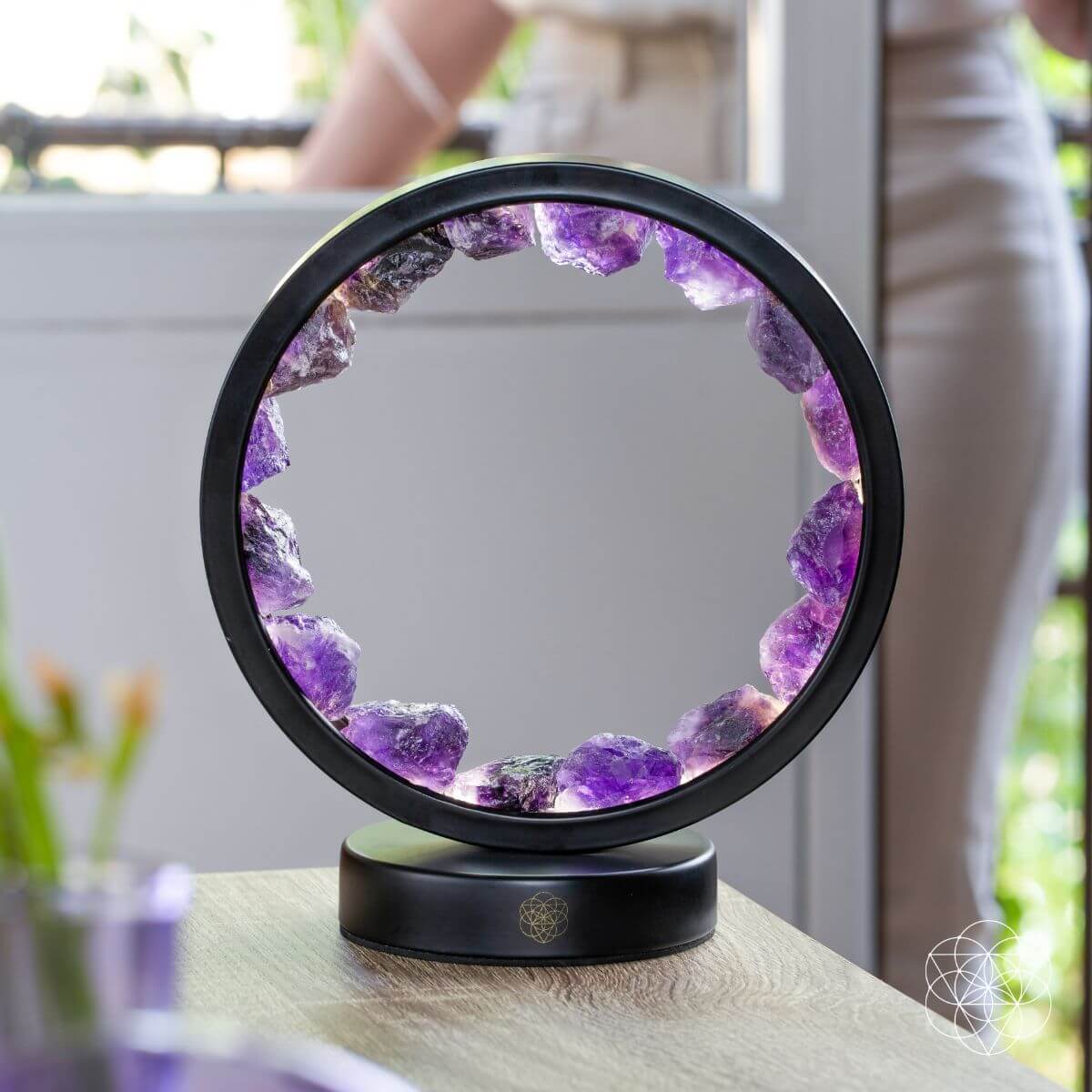Halo Lampe | Amethystens Beskyttelse og Beroligelse
