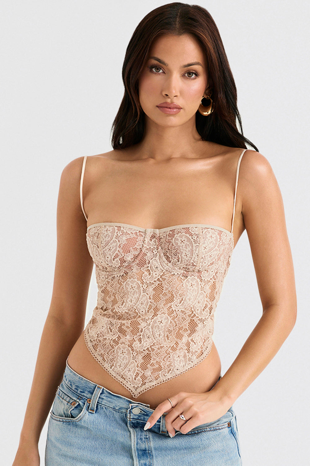 Feminin Top med Kant og Struktur | Perfekt til Lag-på-Lag Look