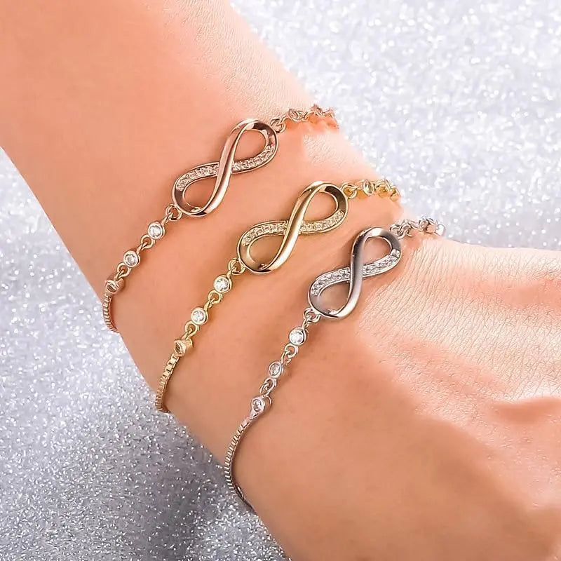 Let og Justerbart Infinity Armbånd i Sølv | Symbol på Evighed og Kærlighed
