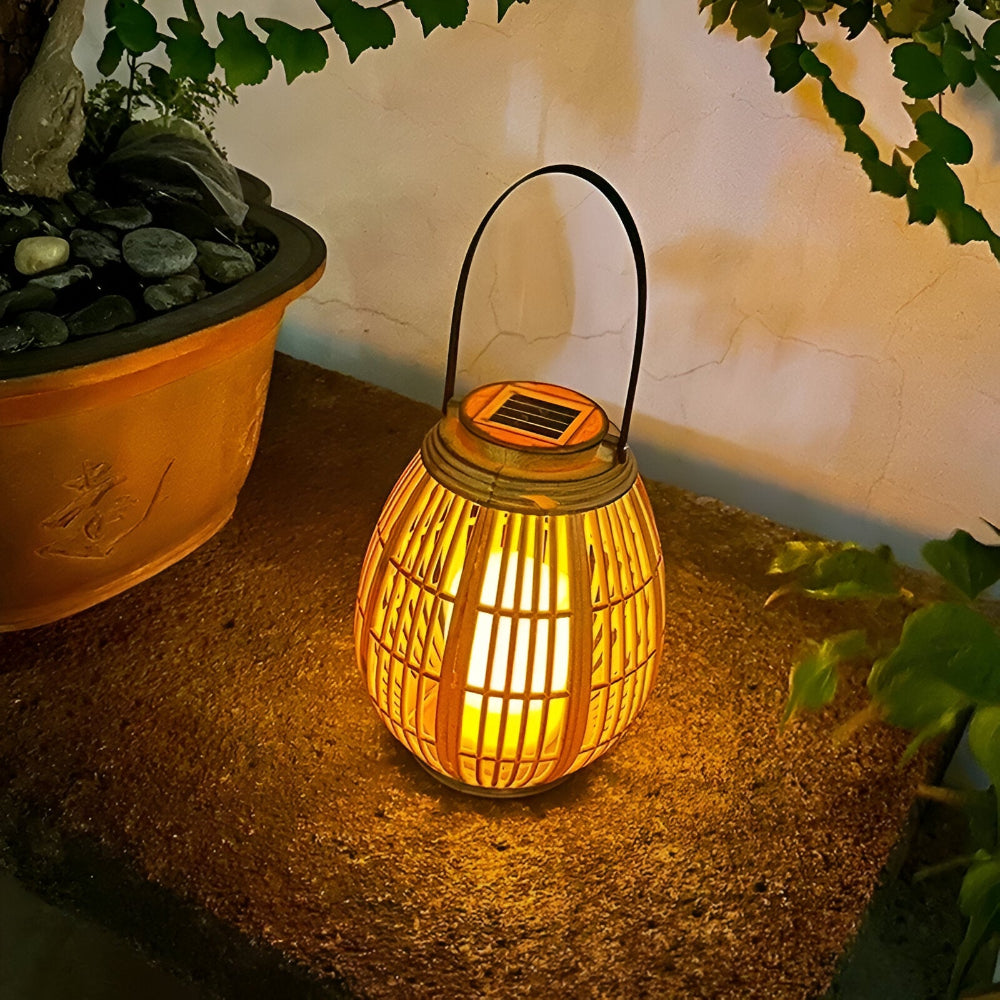 Solcellelanterne i Naturlig Stil | Dekoration til Altan og Terrasse