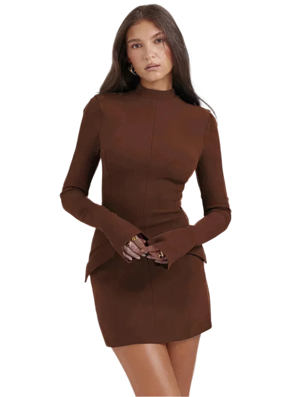Kort og Elegant Kjole | Moderne Stil med Klassiske Linjer