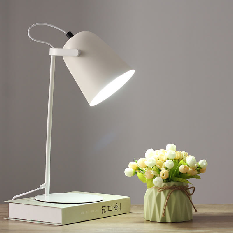 LED-bordlampe med touchfunktion | Skandinavisk design med stativfod