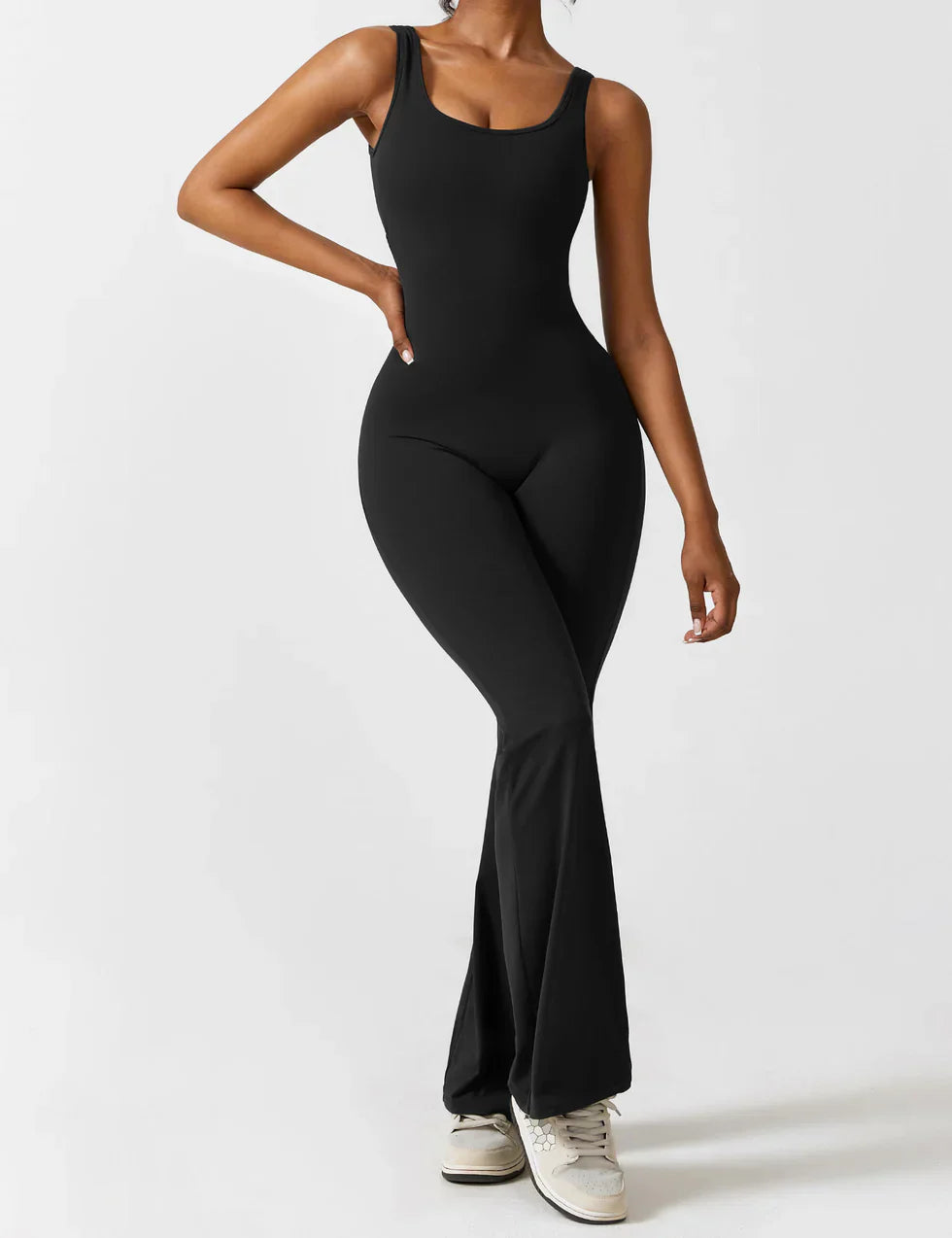 Jumpsuit med Feminint Snit | Komfortabel og Chic Stil