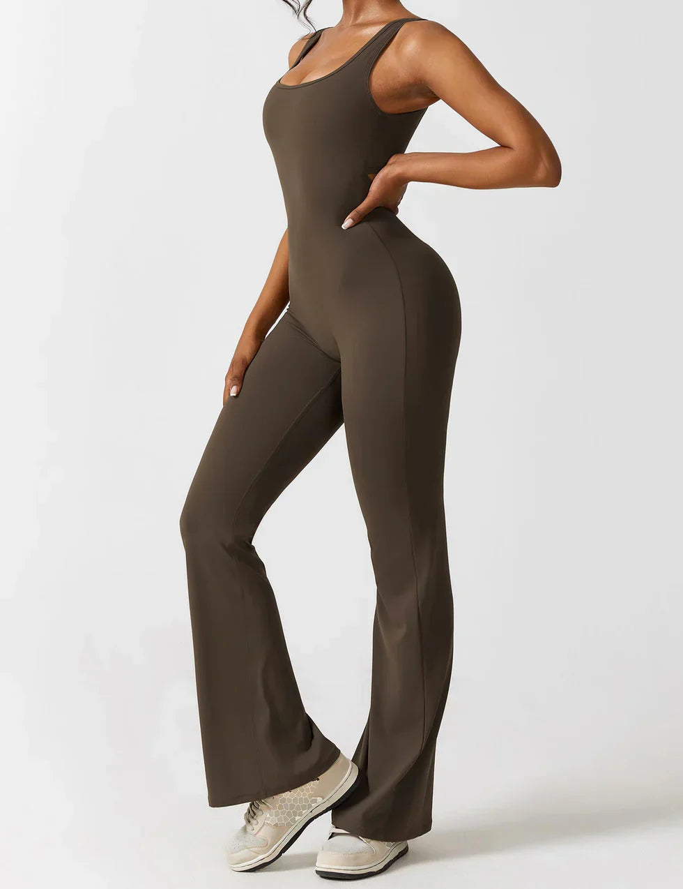 Jumpsuit med Feminint Snit | Komfortabel og Chic Stil