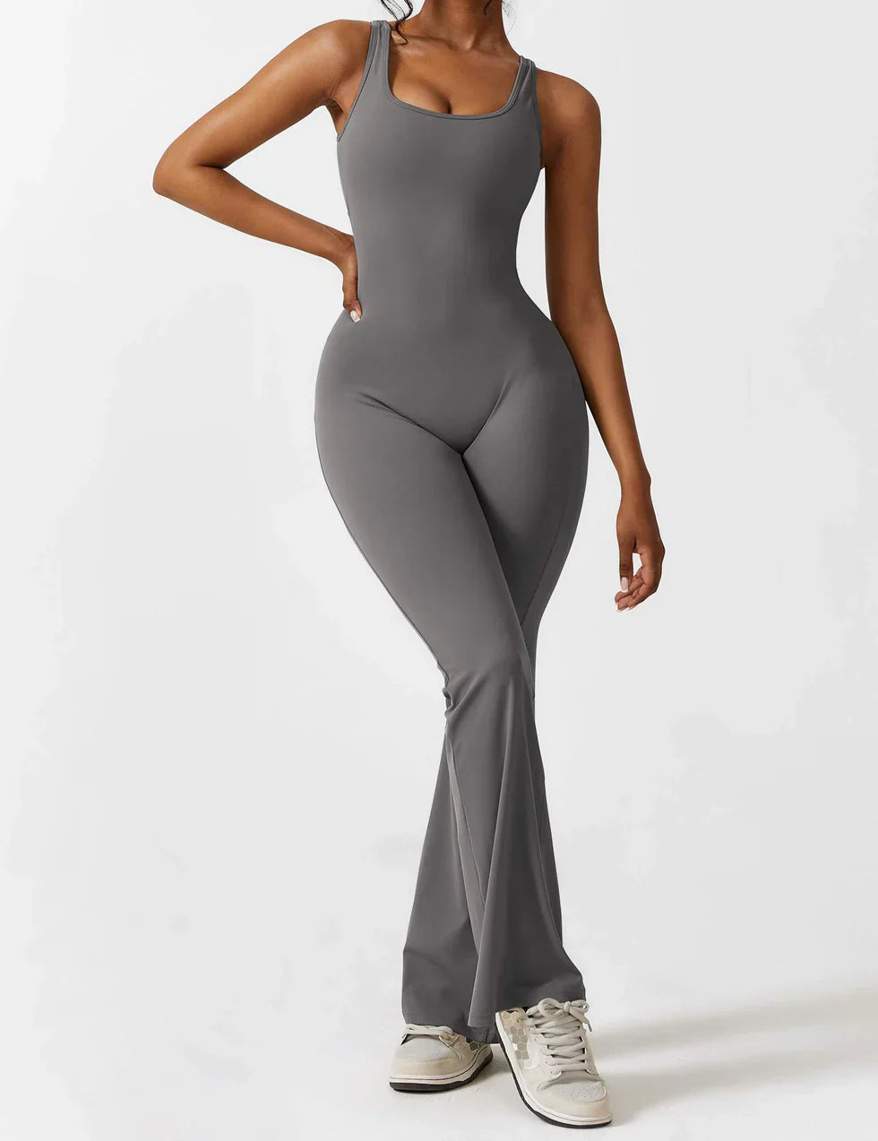 Jumpsuit med Feminint Snit | Komfortabel og Chic Stil