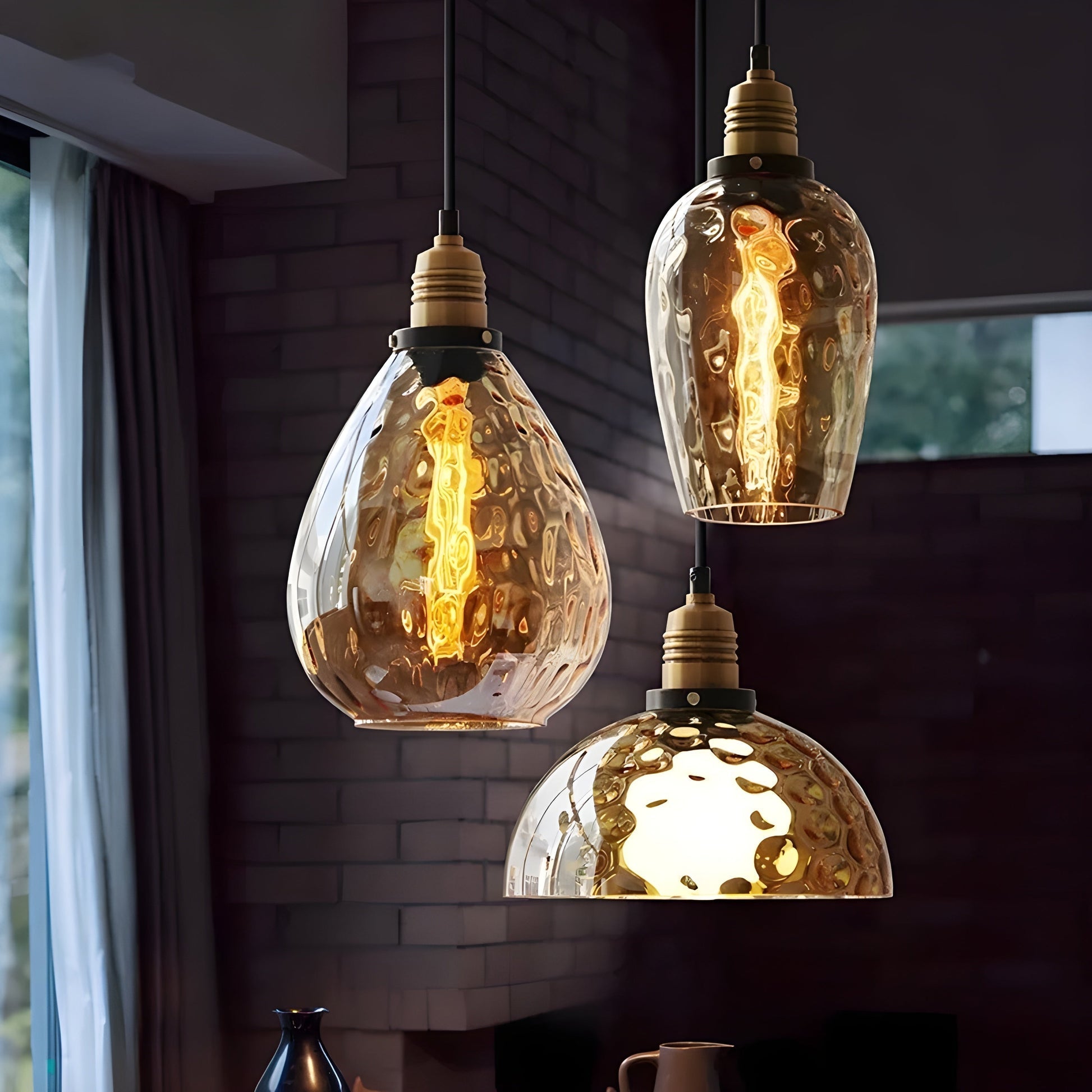 Moderne Pendellampe med Varmt Lys | Industrielt Look
