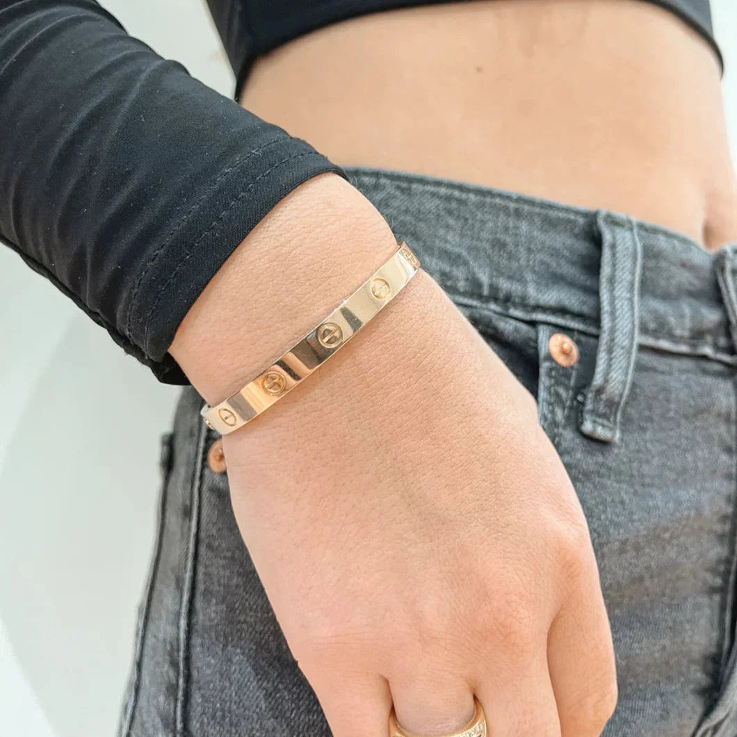 Tracier Armbånd med Skinnende Detaljer | Skab Et Eksklusivt Look